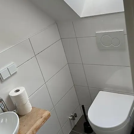 Kinderklinik Dachwohnung - Signal Hill 1a * Siegen