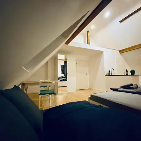 Kinderklinik Dachwohnung - Signal Hill 1a * Siegen